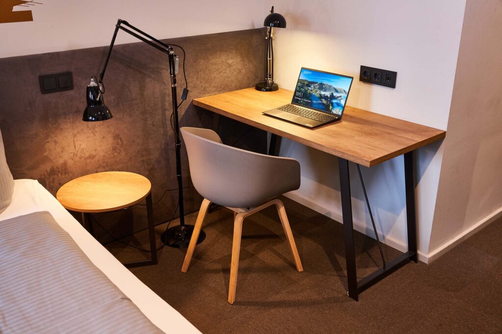 Schreibtisch im Hotel Kirchheim